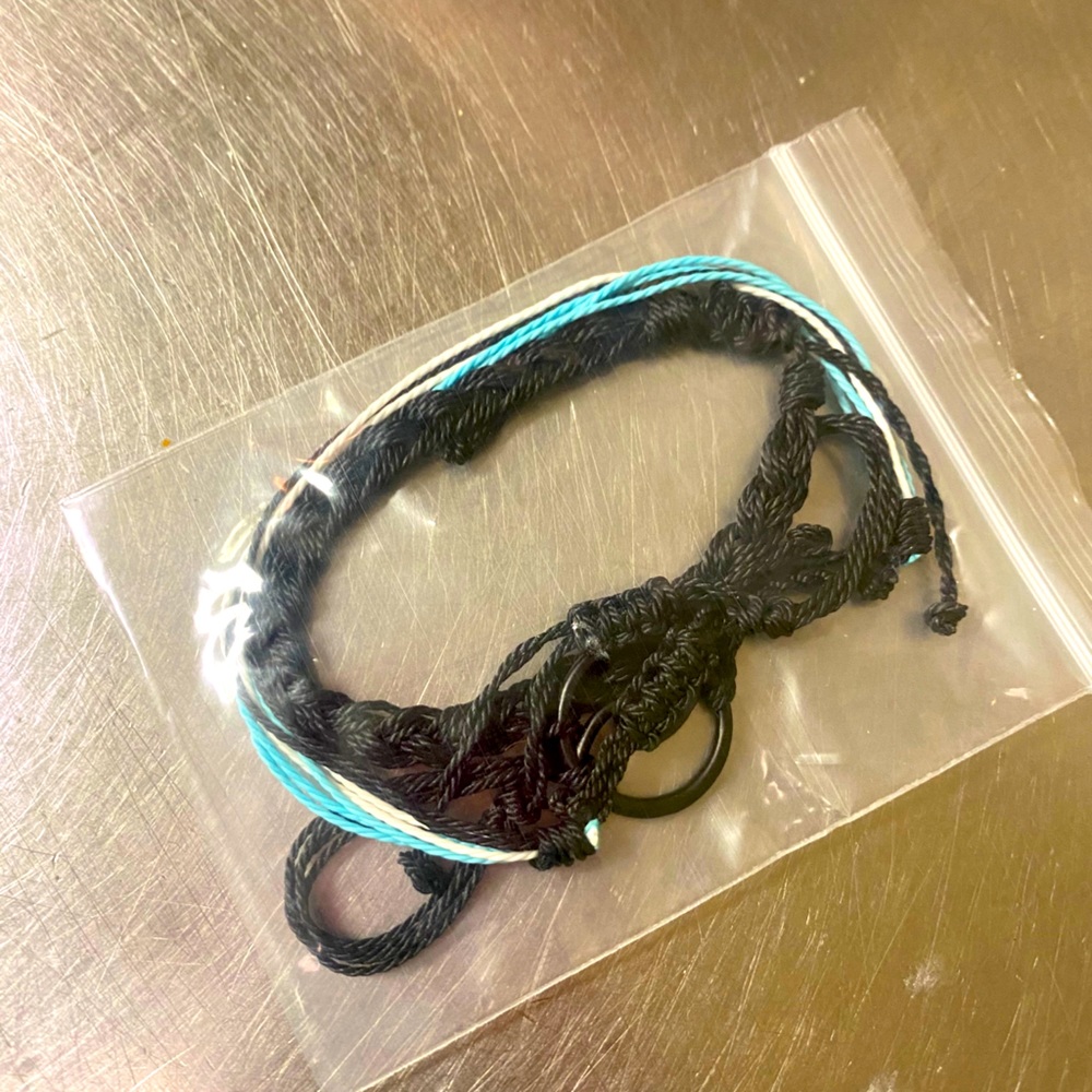 Thread bracelet